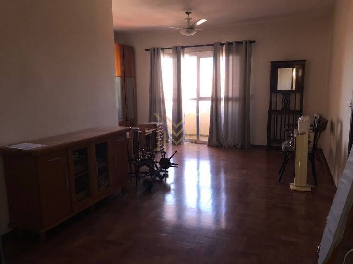 Apartamento à venda com 3 quartos, 105m² - Foto 4