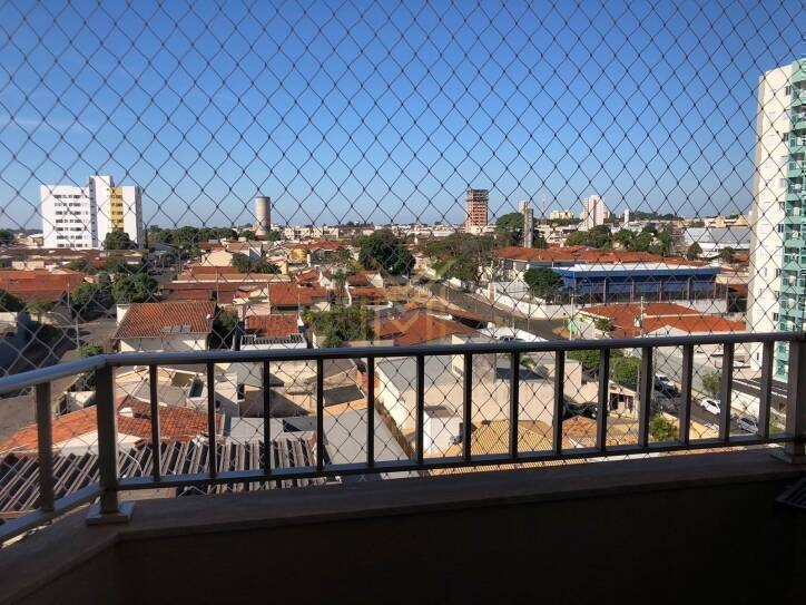 Apartamento à venda com 3 quartos, 105m² - Foto 2