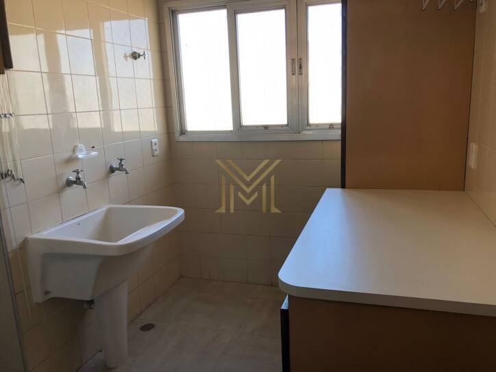 Apartamento à venda com 3 quartos, 105m² - Foto 10