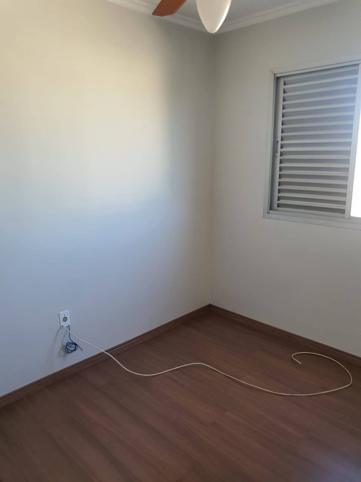 Apartamento à venda com 3 quartos, 60m² - Foto 1