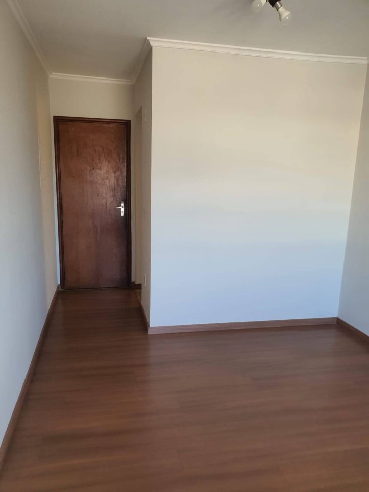 Apartamento à venda com 3 quartos, 60m² - Foto 4