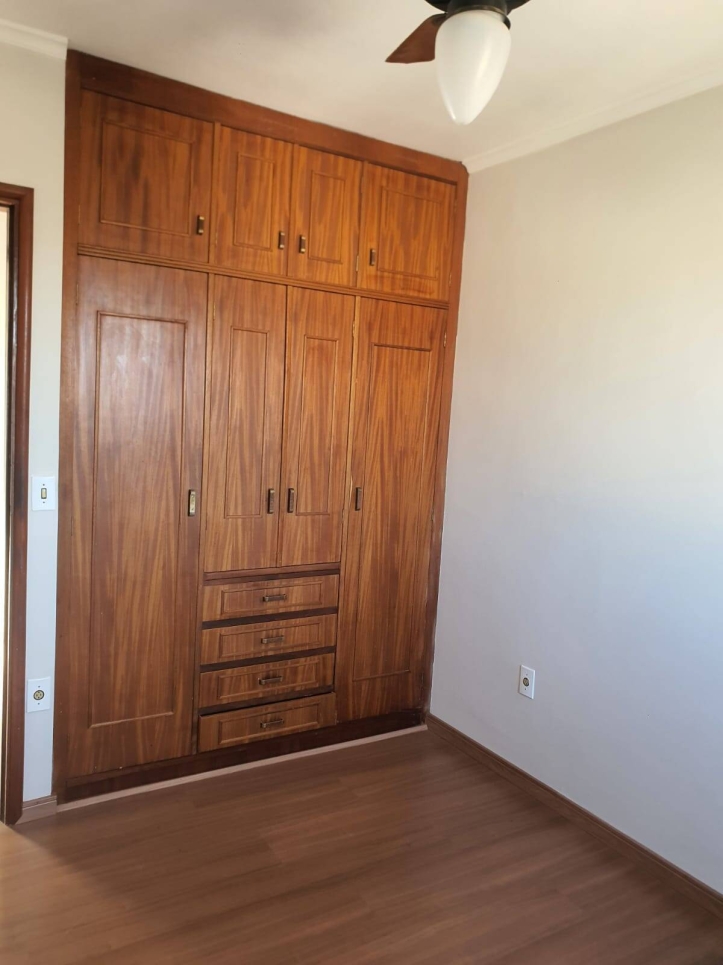 Apartamento à venda com 3 quartos, 60m² - Foto 5