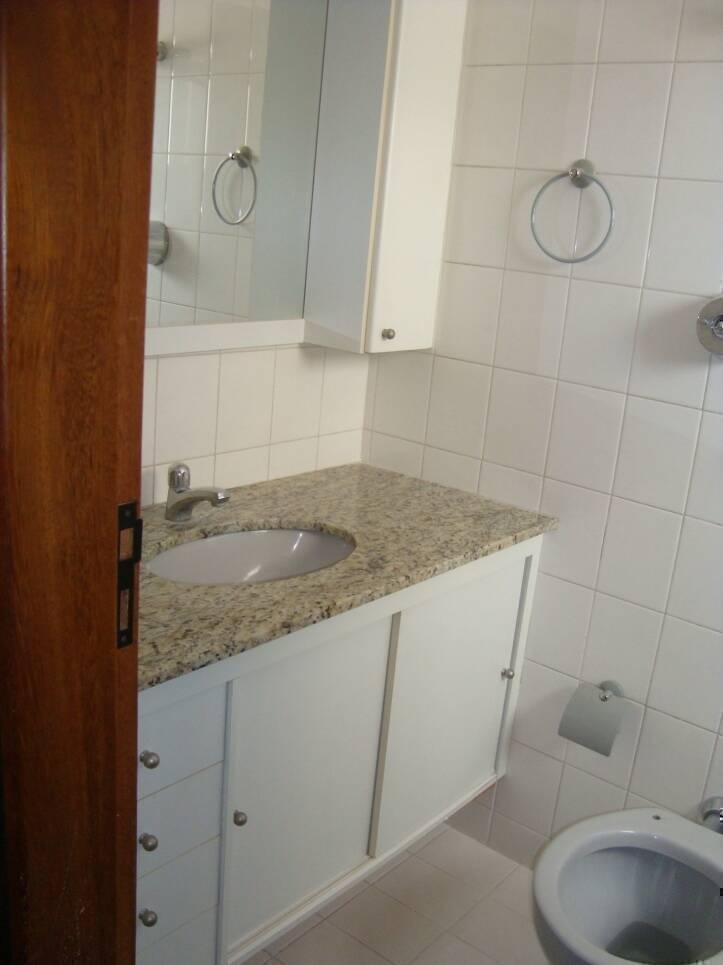 Apartamento à venda com 2 quartos, 75m² - Foto 12