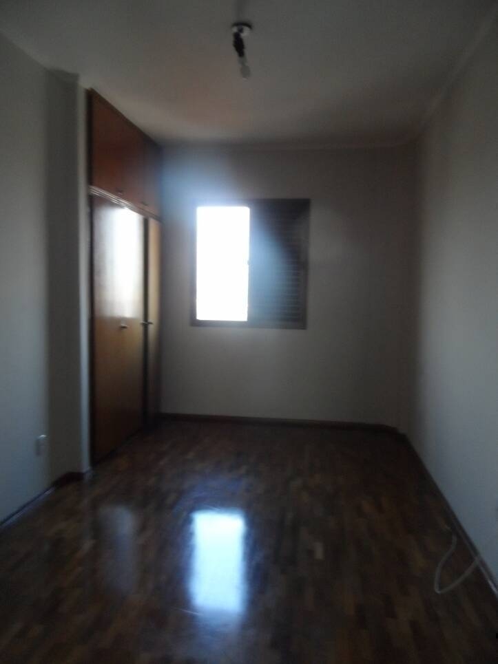 Apartamento à venda com 3 quartos, 120m² - Foto 15