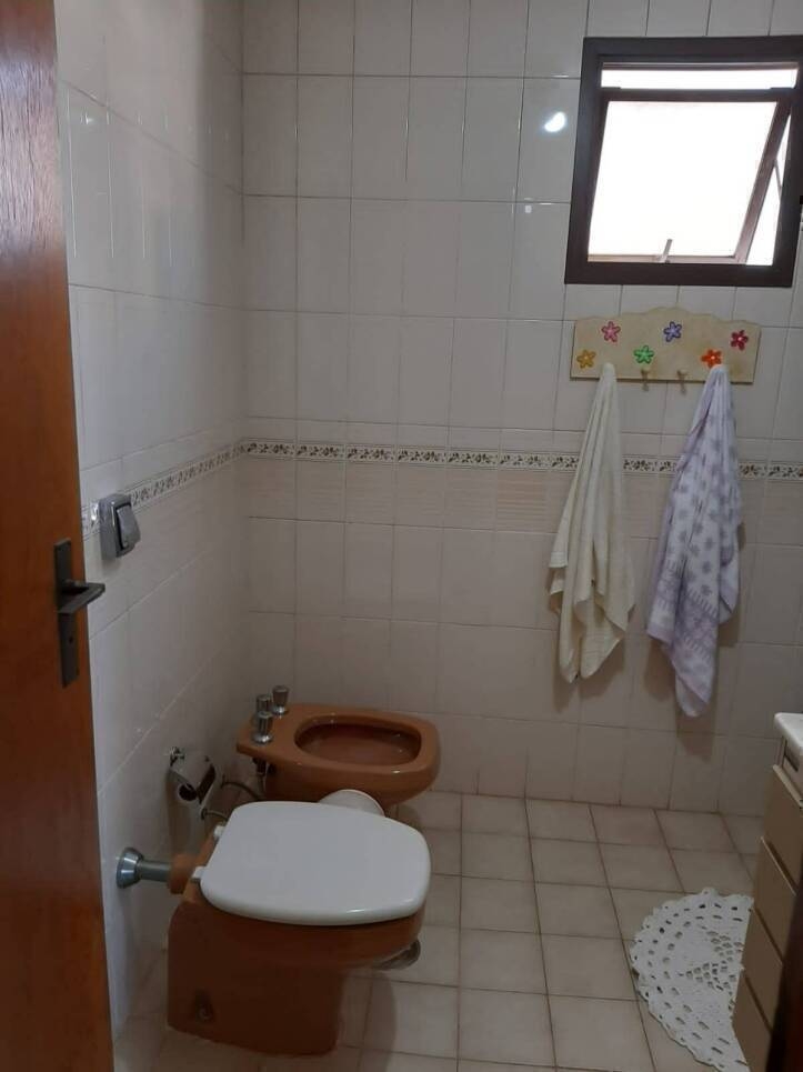 Apartamento à venda com 3 quartos, 140m² - Foto 18