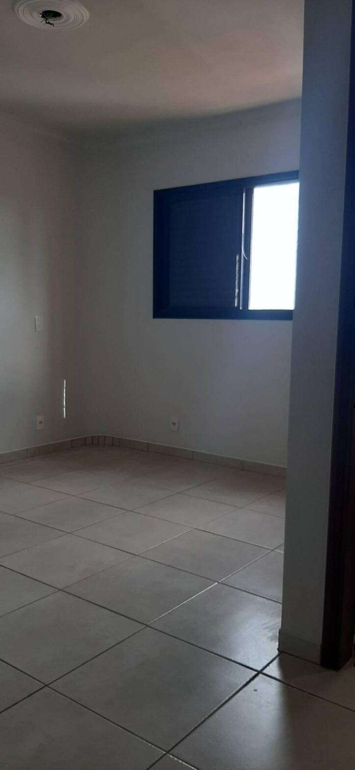 Apartamento à venda com 3 quartos, 120m² - Foto 11