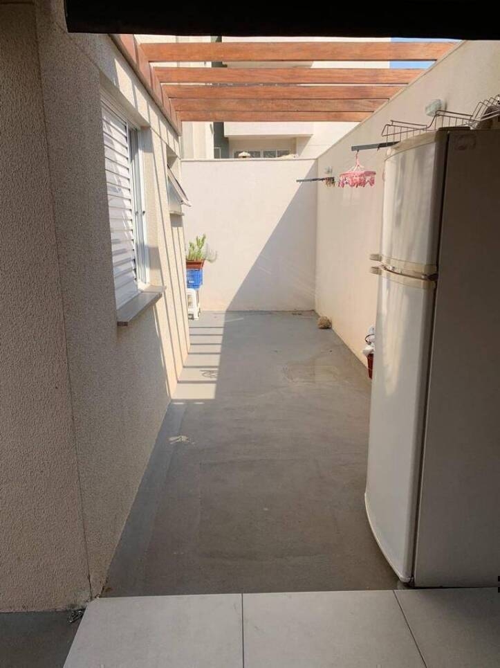 Apartamento à venda com 2 quartos, 68m² - Foto 4