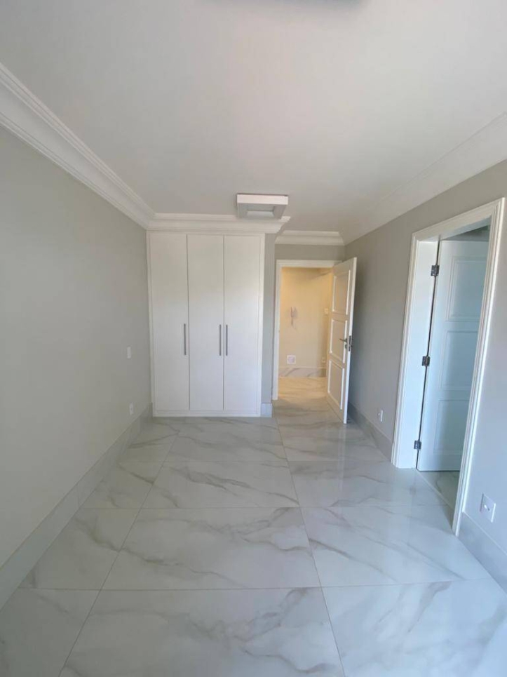 Apartamento à venda com 3 quartos, 207m² - Foto 41