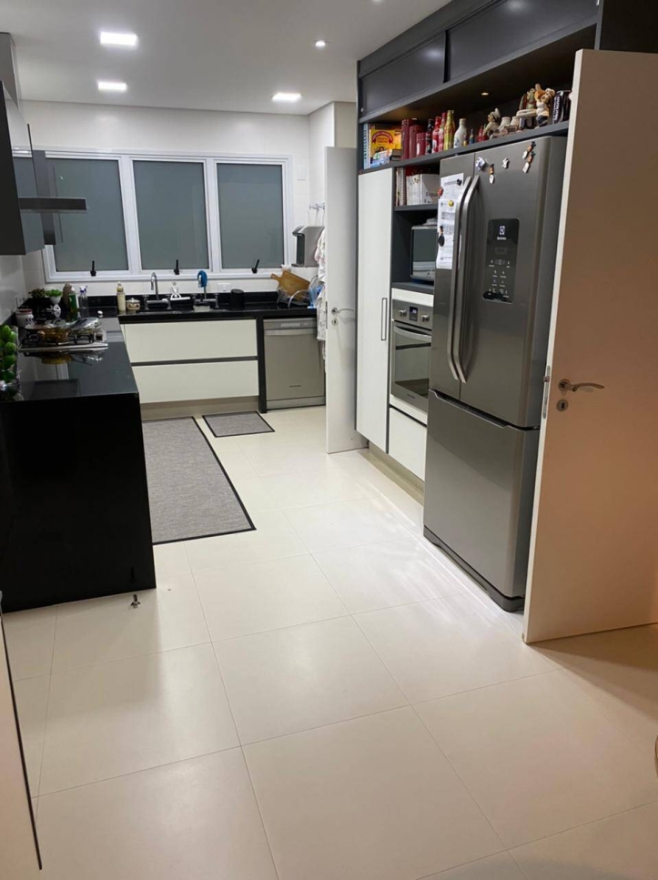 Apartamento à venda com 3 quartos, 150m² - Foto 13