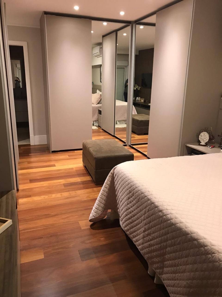 Apartamento à venda com 3 quartos, 150m² - Foto 7