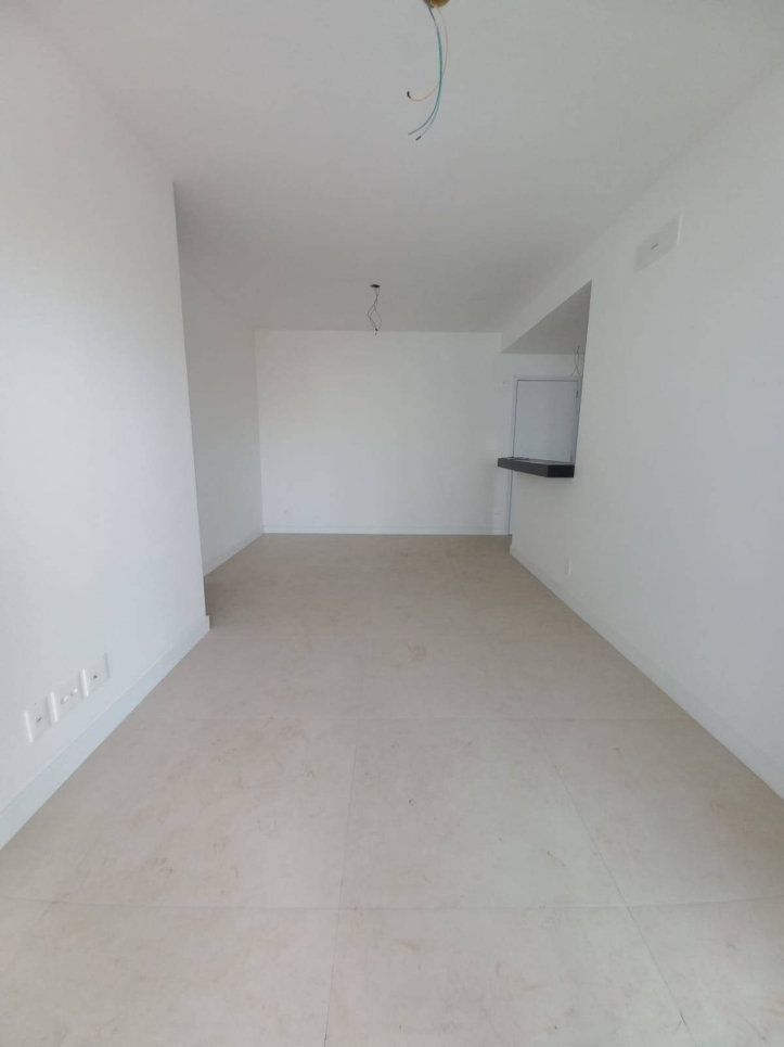 Apartamento à venda com 2 quartos, 87m² - Foto 4