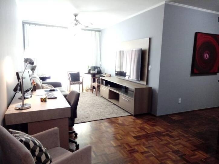 Apartamento à venda com 3 quartos, 140m² - Foto 2