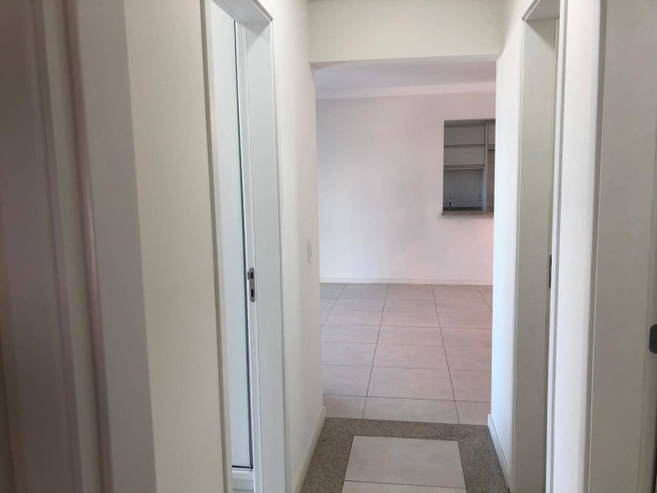 Apartamento à venda com 3 quartos, 110m² - Foto 4