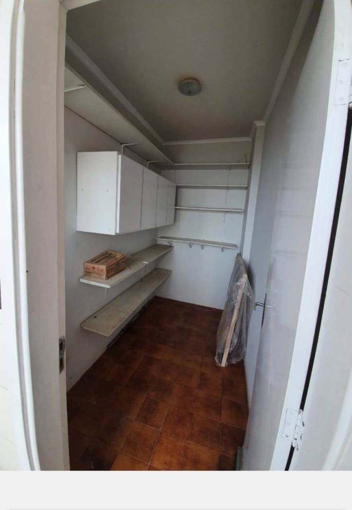 Apartamento à venda com 3 quartos, 110m² - Foto 4