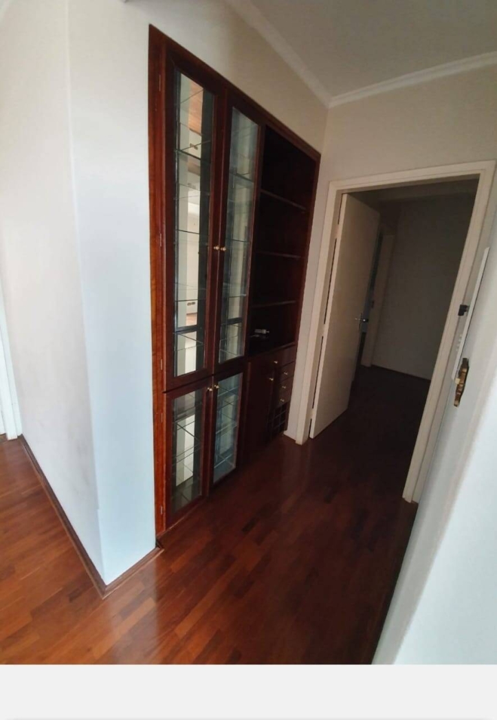 Apartamento à venda com 3 quartos, 110m² - Foto 8