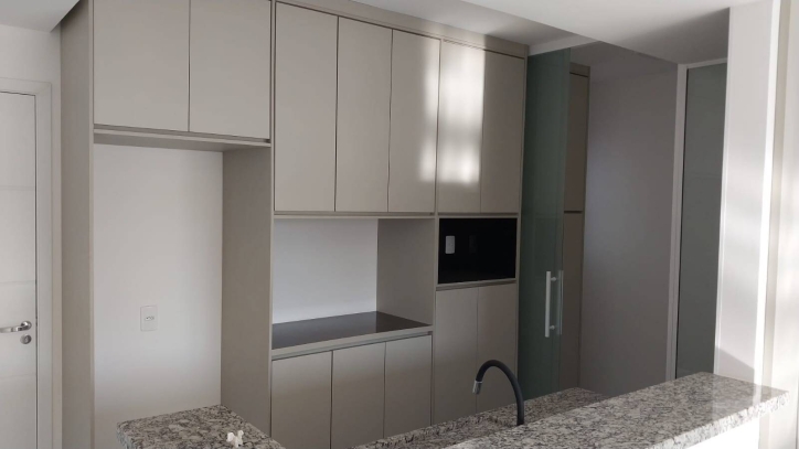 Apartamento à venda com 2 quartos, 68m² - Foto 4