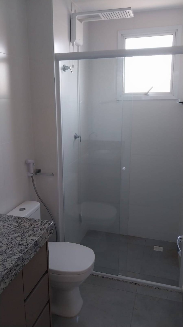 Apartamento à venda com 2 quartos, 68m² - Foto 2