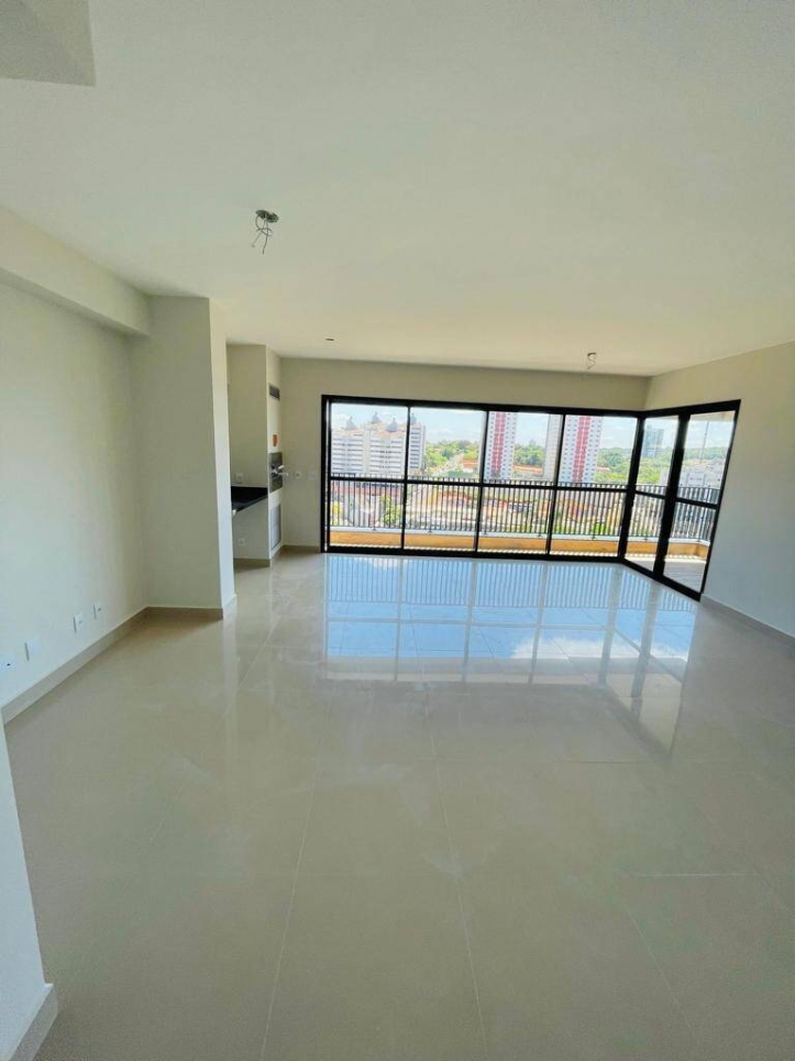 Apartamento à venda com 3 quartos, 159m² - Foto 7