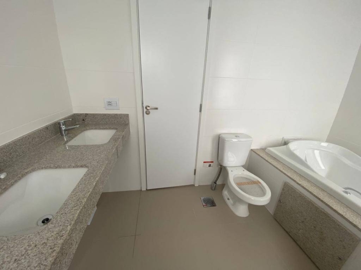 Apartamento à venda com 3 quartos, 159m² - Foto 6