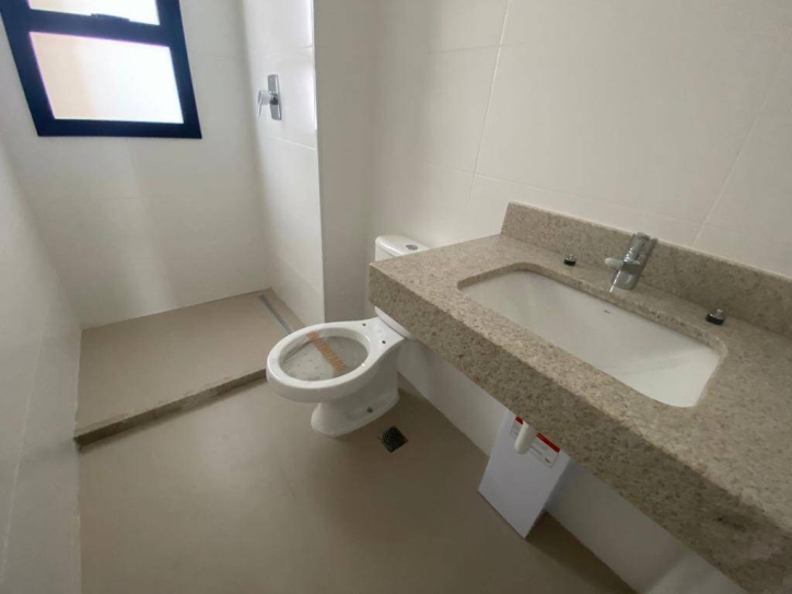 Apartamento à venda com 3 quartos, 159m² - Foto 13