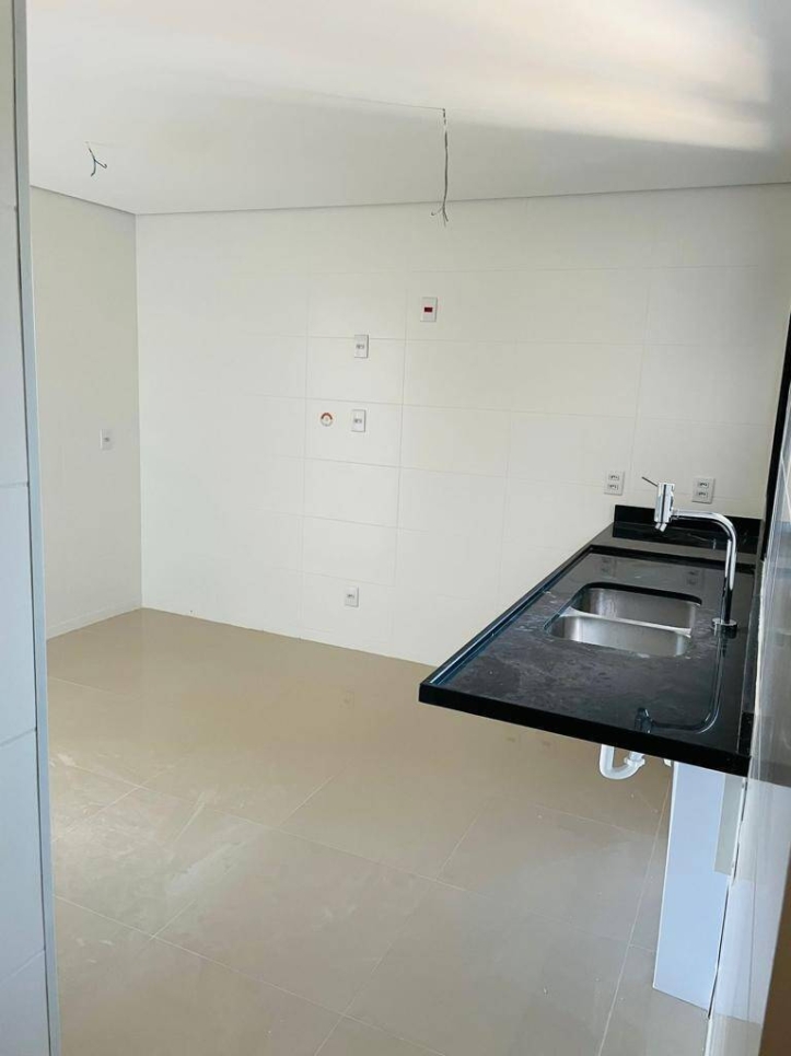 Apartamento à venda com 3 quartos, 159m² - Foto 17