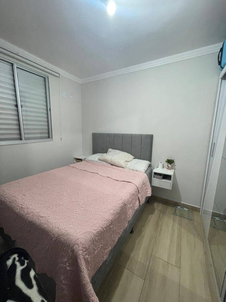 Apartamento à venda com 2 quartos, 65m² - Foto 2