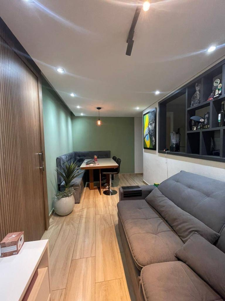 Apartamento à venda com 2 quartos, 65m² - Foto 1