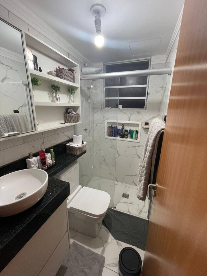 Apartamento à venda com 2 quartos, 65m² - Foto 3