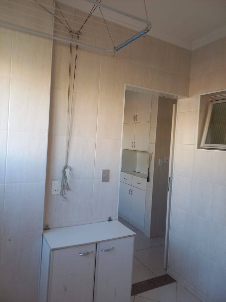 Apartamento à venda com 3 quartos, 100m² - Foto 5