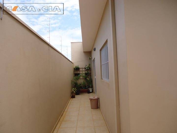 Casa à venda com 2 quartos, 168m² - Foto 5