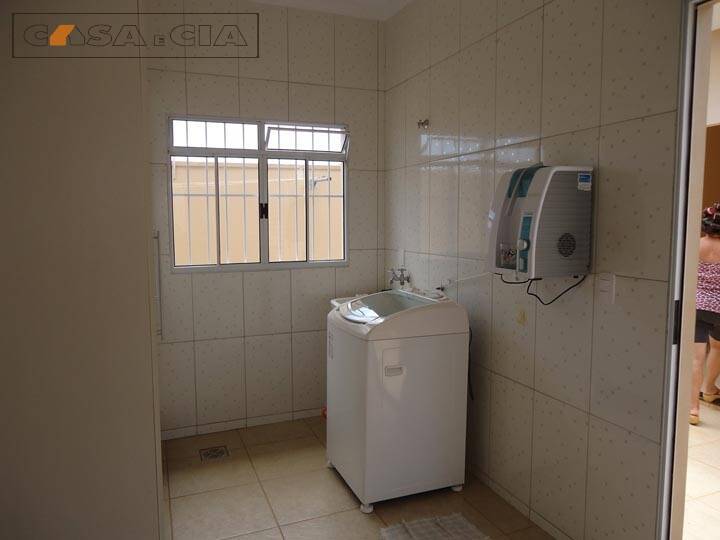 Casa à venda com 2 quartos, 168m² - Foto 16