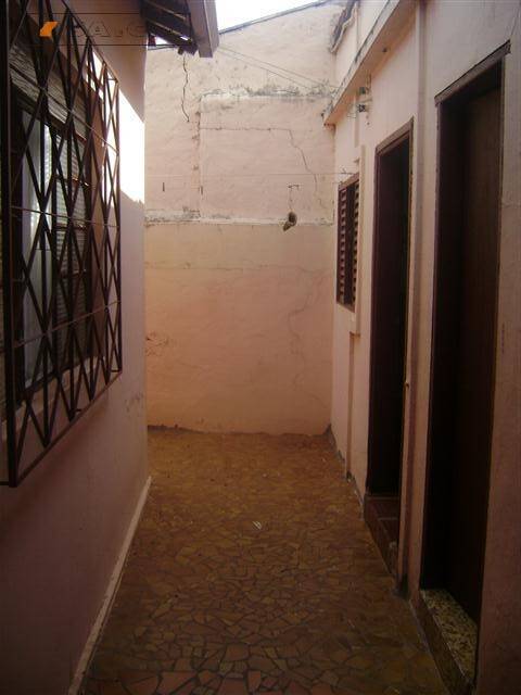 Casa à venda com 2 quartos, 170m² - Foto 25