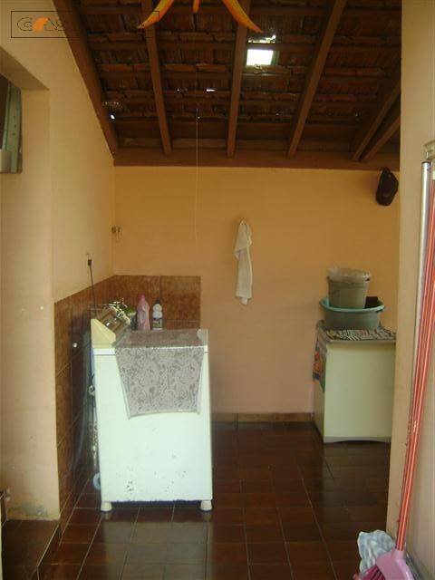 Casa à venda com 2 quartos, 170m² - Foto 26