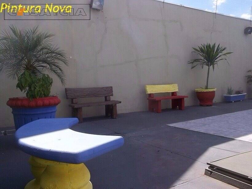 Casa à venda com 1 quarto, 100m² - Foto 10