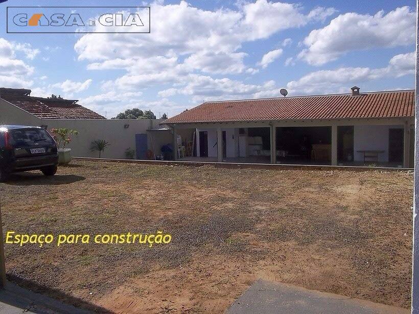 Casa à venda com 1 quarto, 100m² - Foto 3