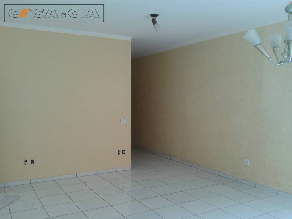 Casa à venda com 2 quartos, 112m² - Foto 8