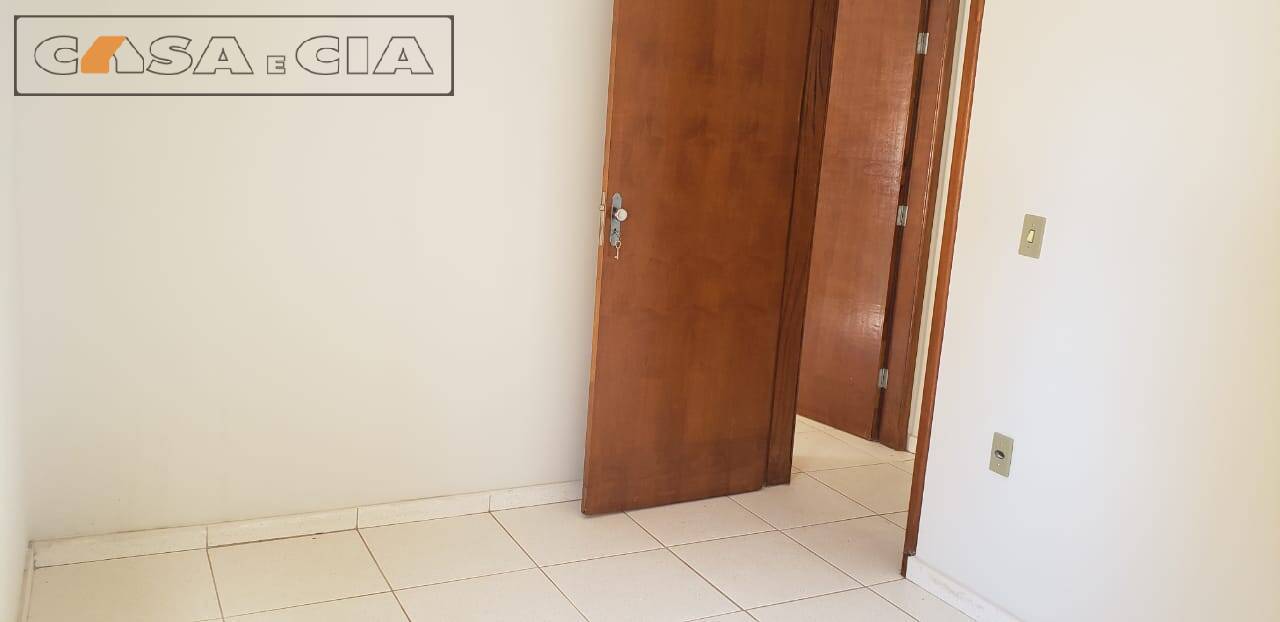 Apartamento à venda com 2 quartos, 46m² - Foto 3