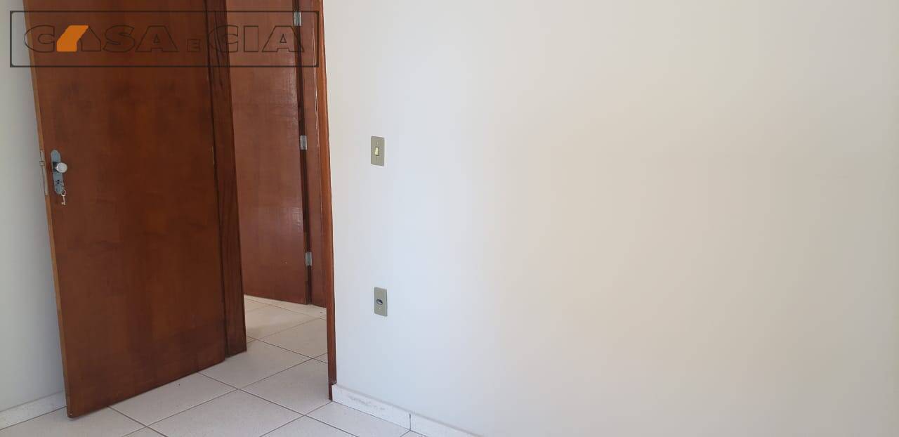 Apartamento à venda com 2 quartos, 46m² - Foto 11