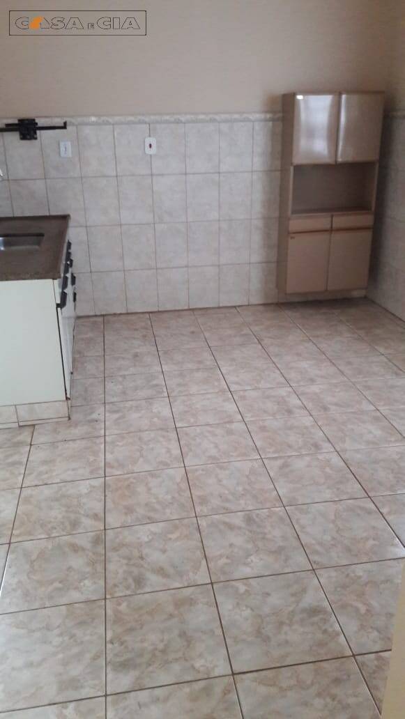 Casa à venda com 2 quartos, 100m² - Foto 10