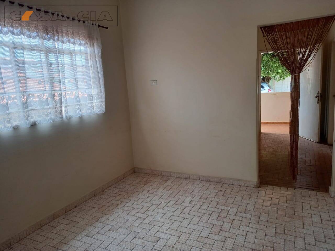 Casa à venda com 2 quartos, 100m² - Foto 4