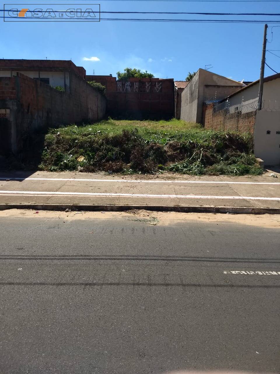 Terreno à venda, 300m² - Foto 1