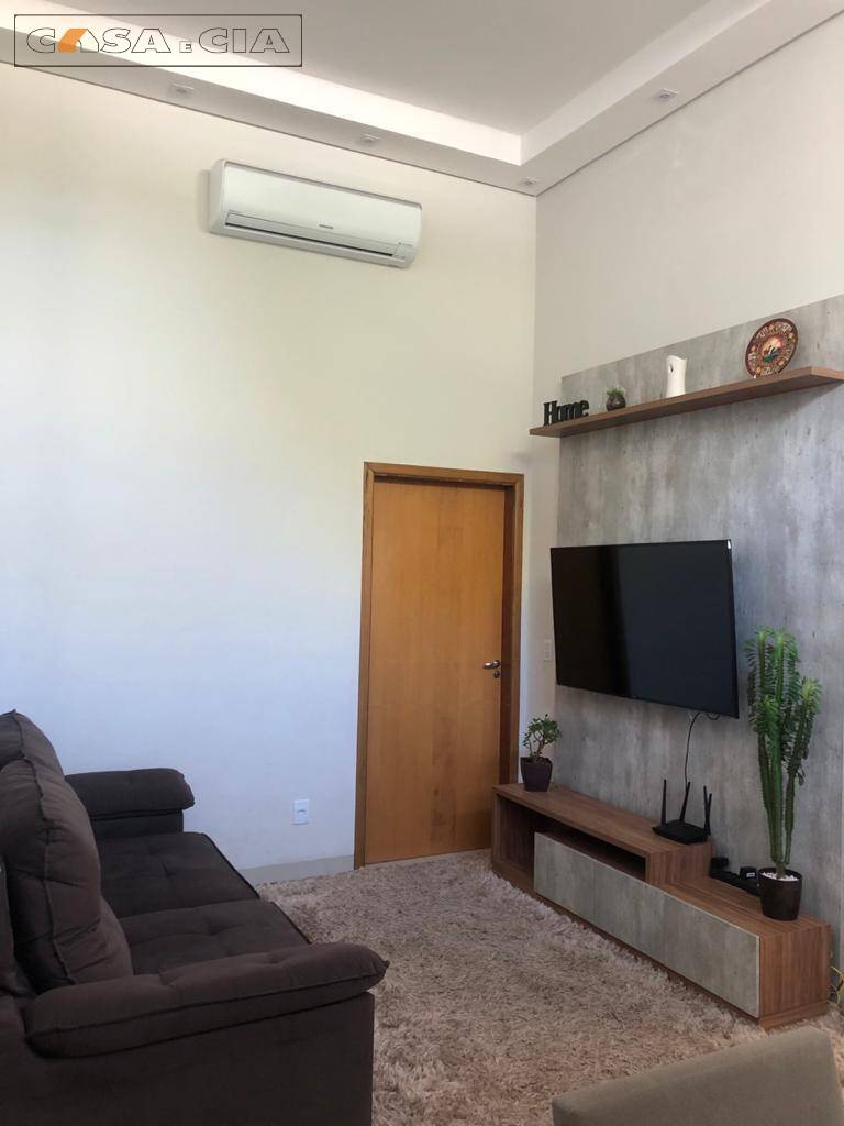 Casa à venda com 3 quartos, 132m² - Foto 2