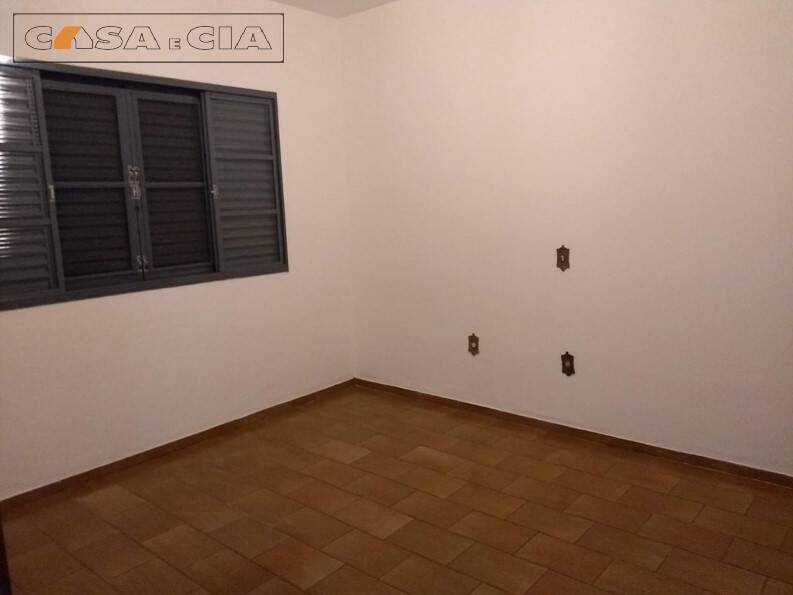 Casa à venda com 2 quartos, 179m² - Foto 7