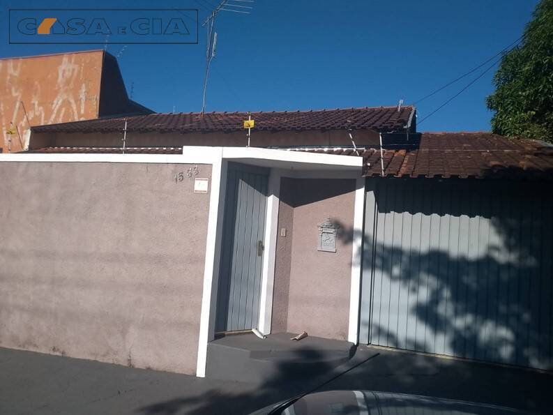 Casa à venda com 2 quartos, 179m² - Foto 2