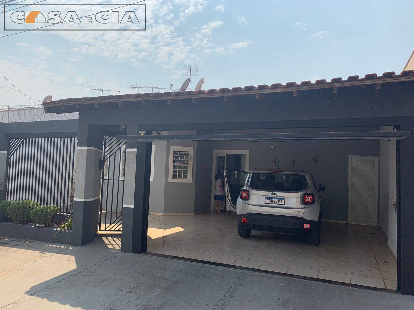 Casa à venda com 2 quartos, 174m² - Foto 2