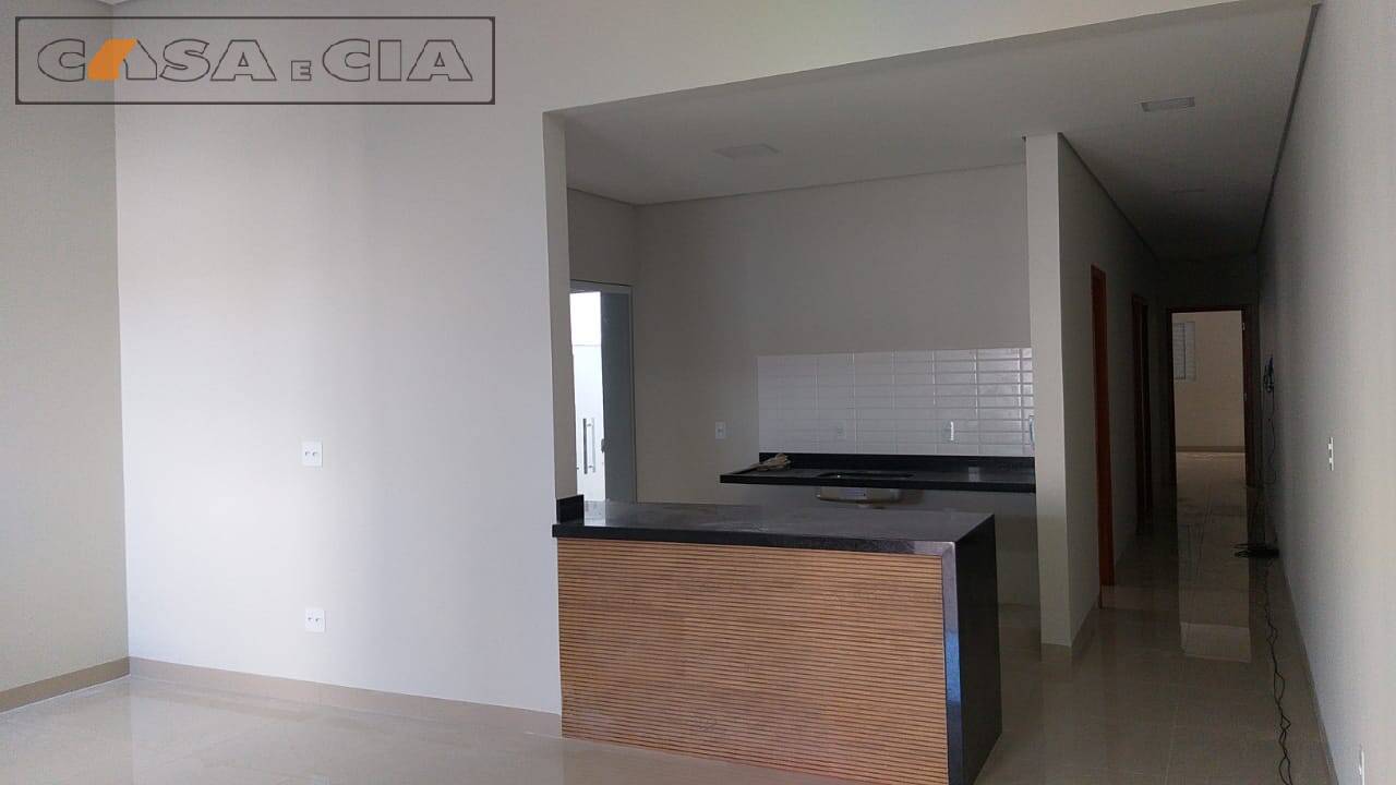 Casa à venda com 3 quartos, 121m² - Foto 5