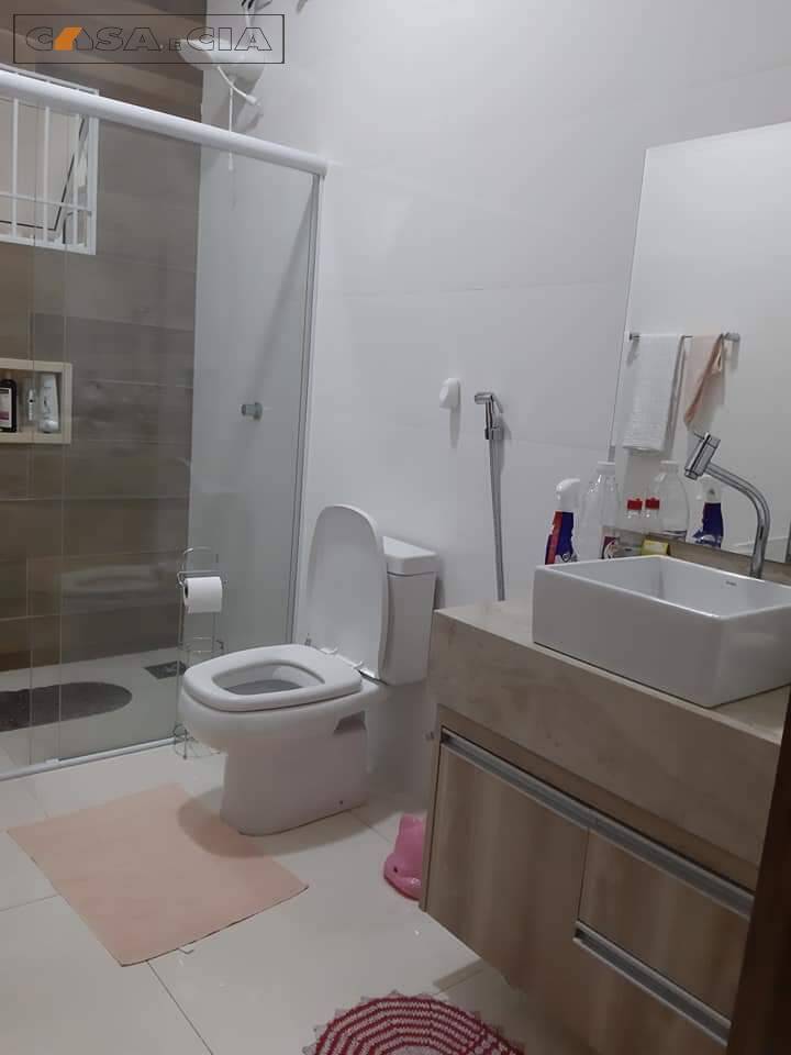 Casa à venda com 3 quartos, 260m² - Foto 9