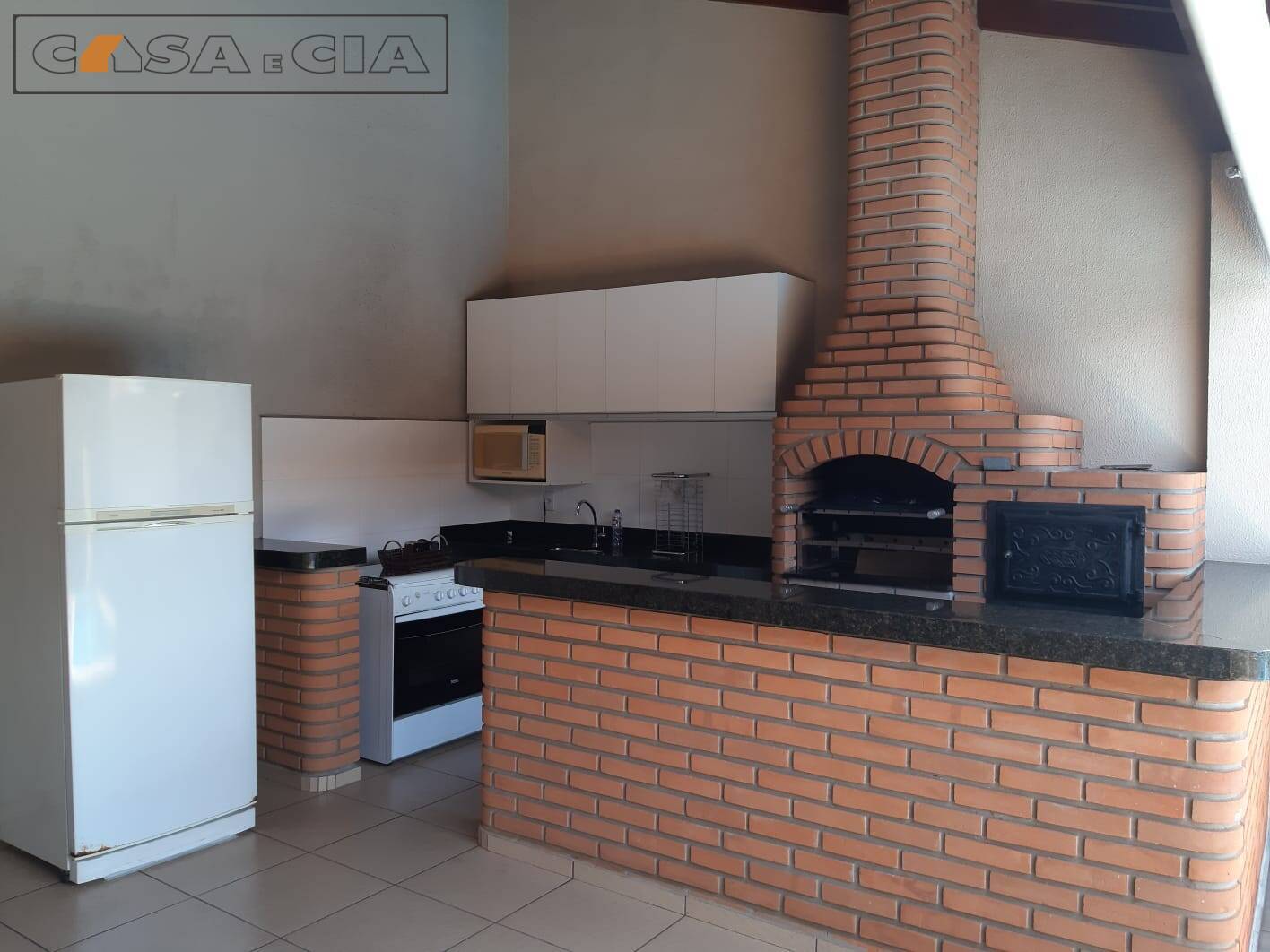 Casa à venda com 2 quartos, 300m² - Foto 13