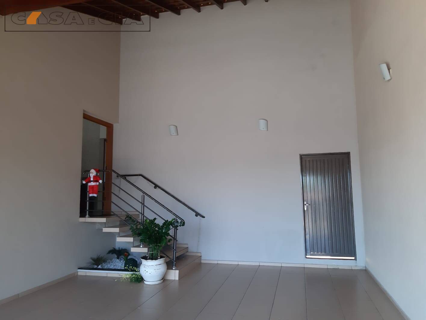 Casa à venda com 2 quartos, 300m² - Foto 3