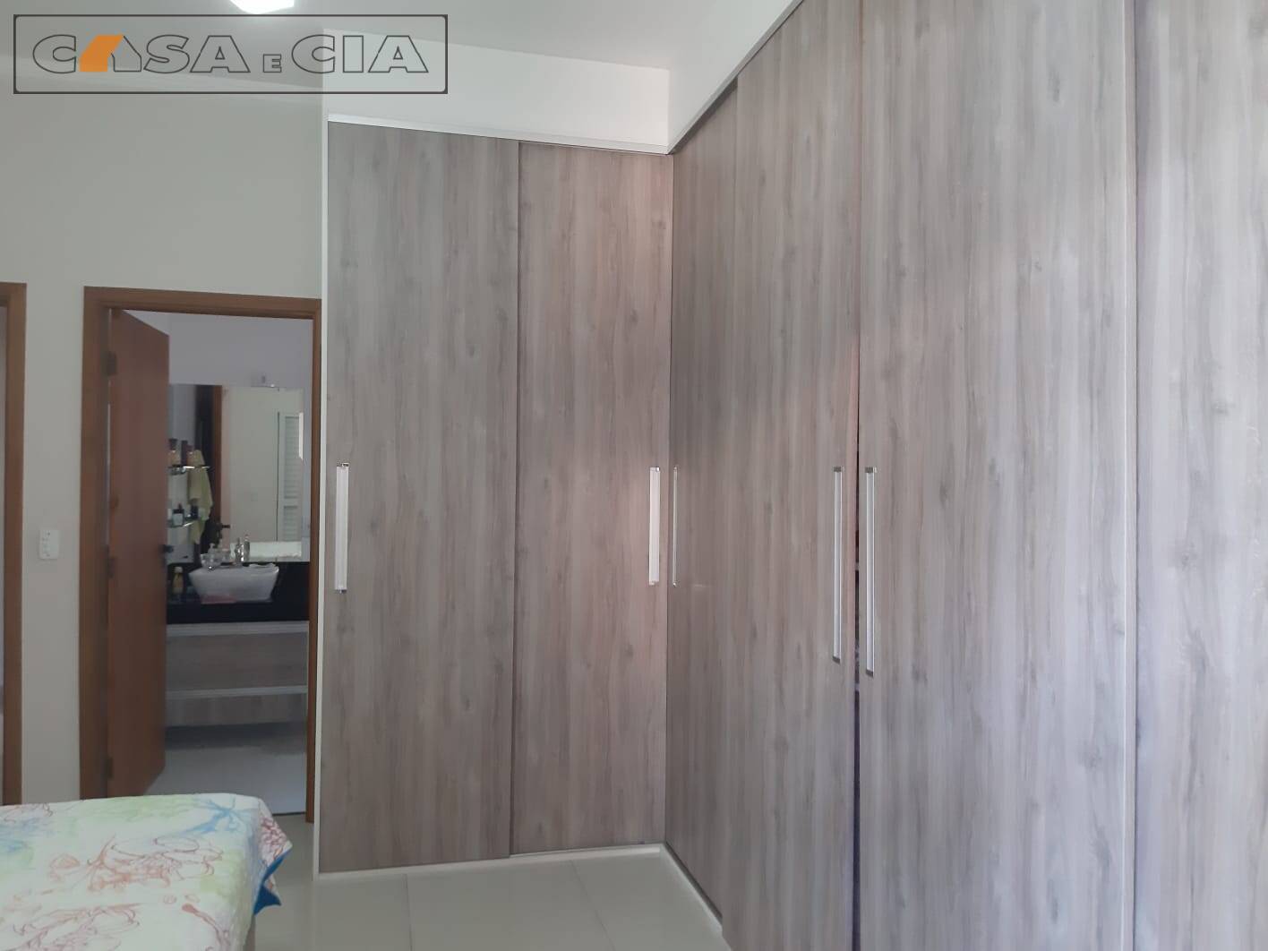 Casa à venda com 2 quartos, 300m² - Foto 6